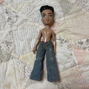 bratz boys vintage y2k 2003 eitan hazel eyes highlighted hair and facial hair